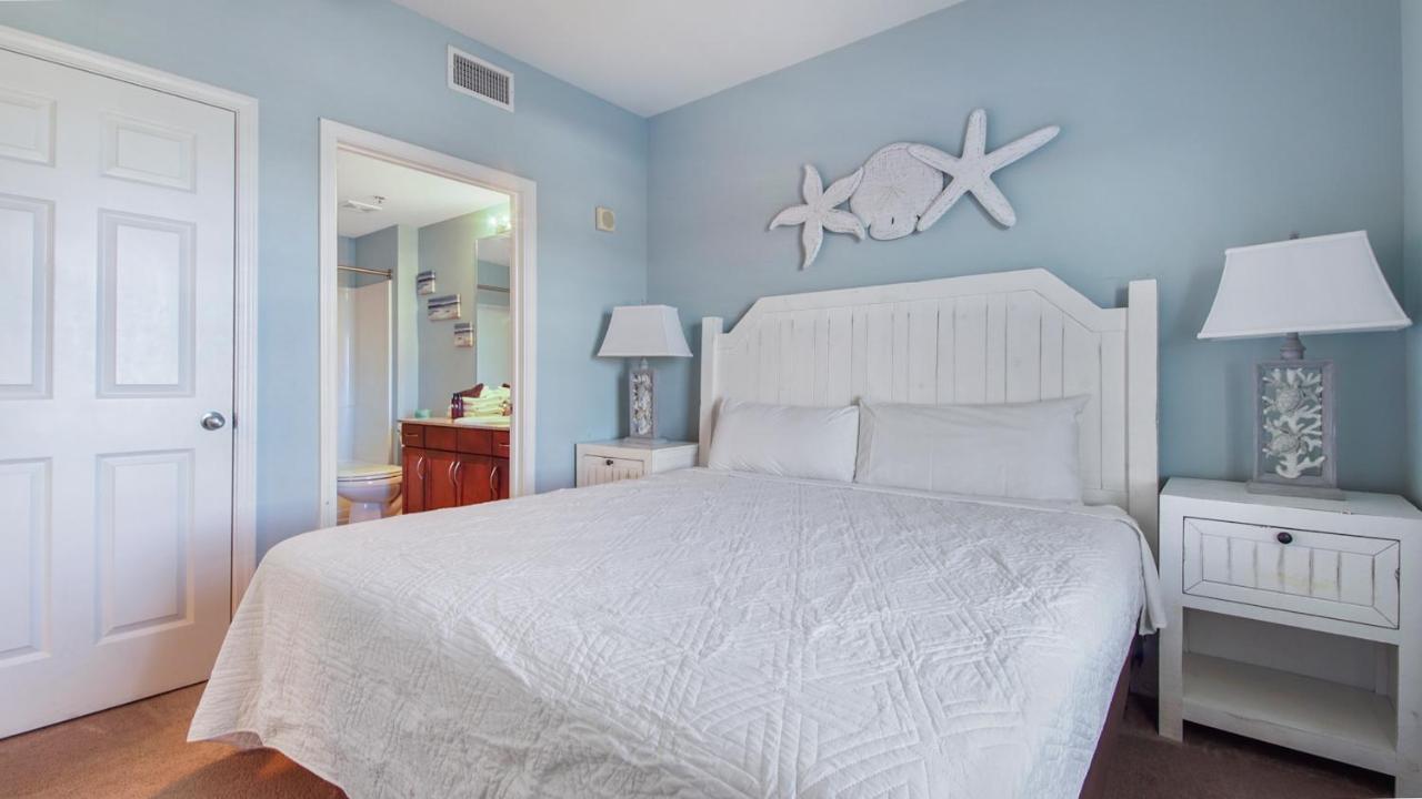 Laketown Wharf #1319 By Nautical